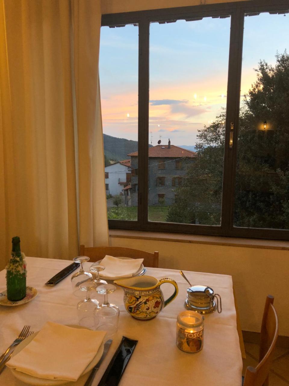 Albergo Ristorante Letizia Chiusi della Verna Exterior photo